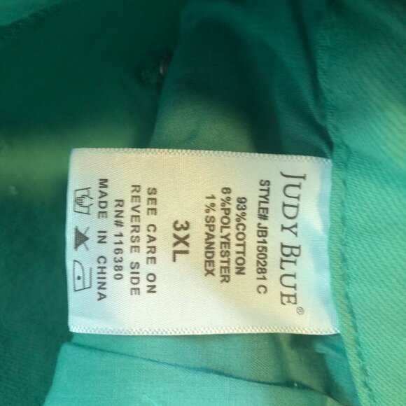 Judy Blue Shorts Womens 3XL Mint Green Garment Dyed Denim Mom Relaxed Plus - Picture 3 of 9